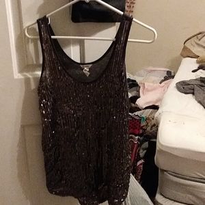 Sequent tank top